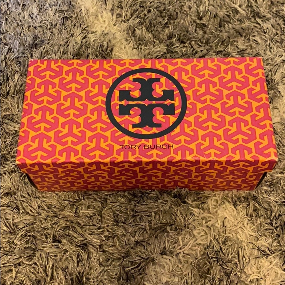 Reva-Patent Hibiscus Pink Tory Burch Flat